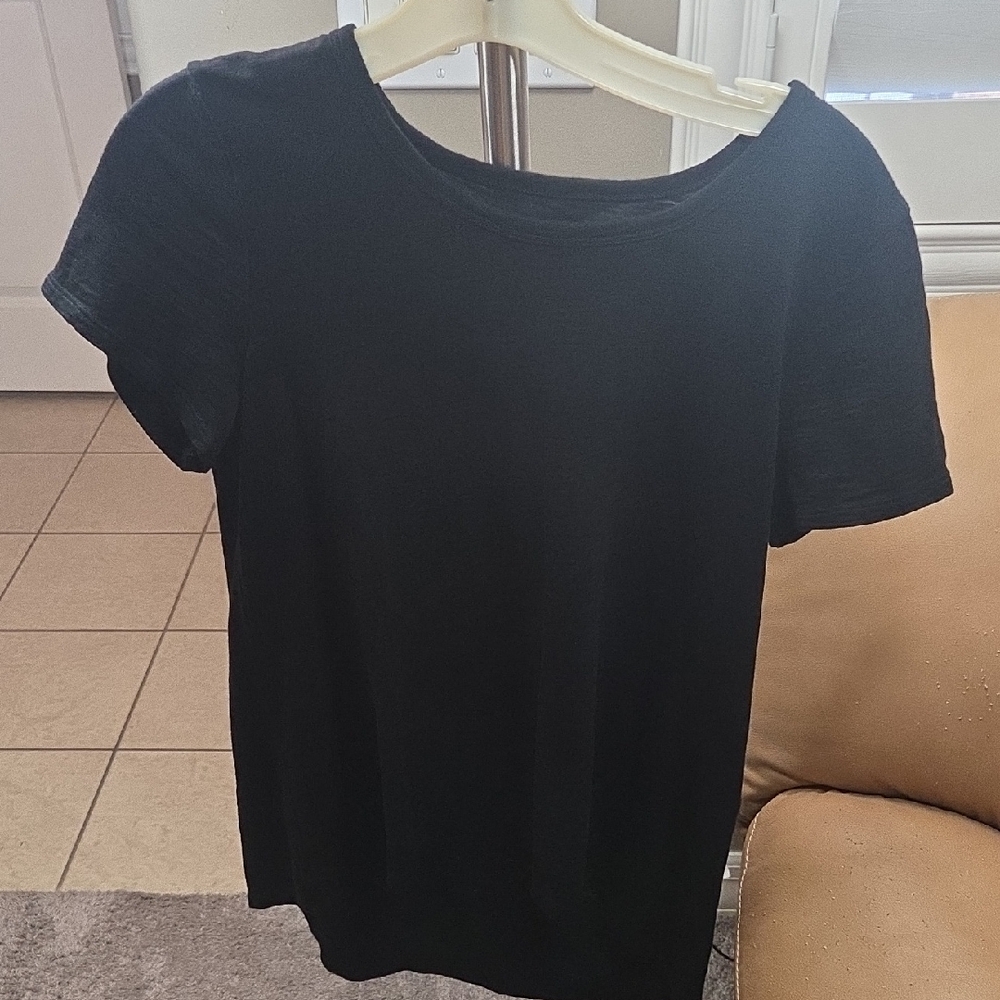 Chico's Elegant Black Short Sleeve Tee
